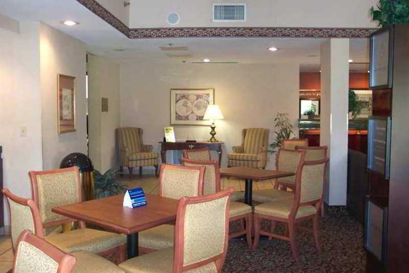 Hampton Inn By Hilton Youngstown-West I-80 مِنيرال ريدج المطعم الصورة